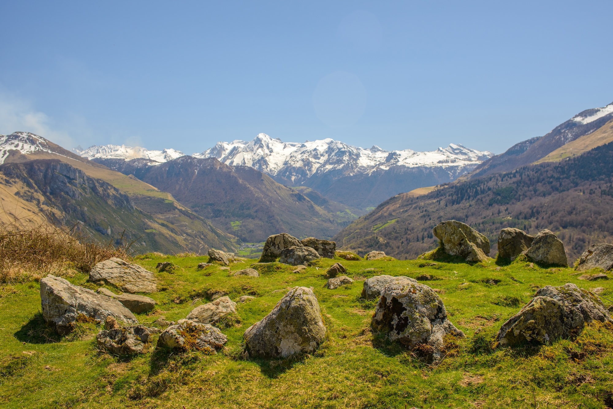 Valée d'Ossau,  les Chromlech du Bénou